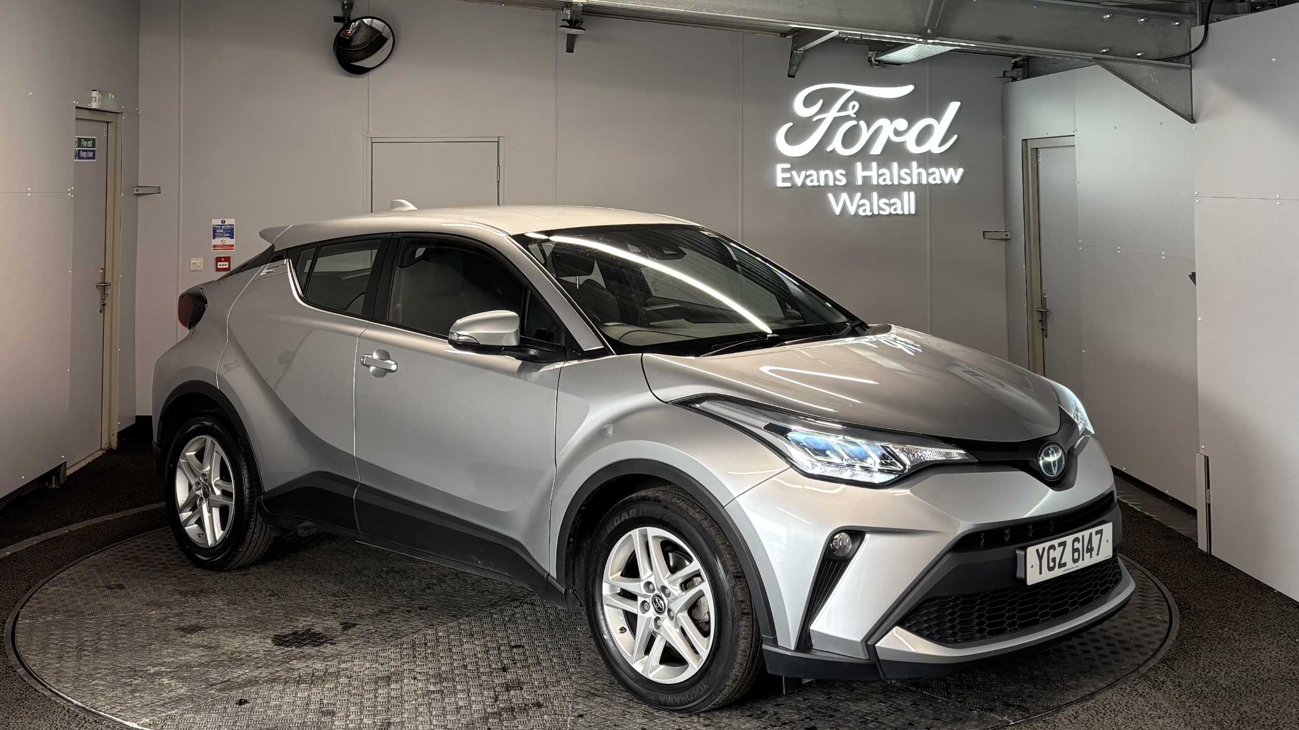 Main listing image - Toyota C-HR