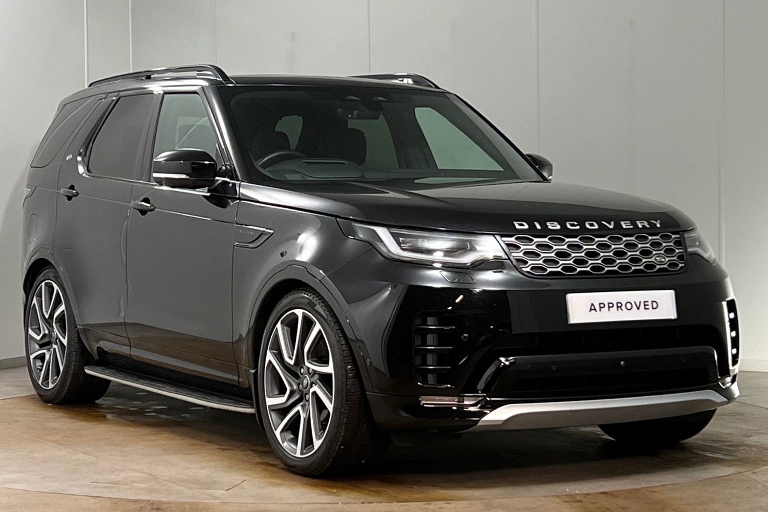 Main listing image - Land Rover Discovery