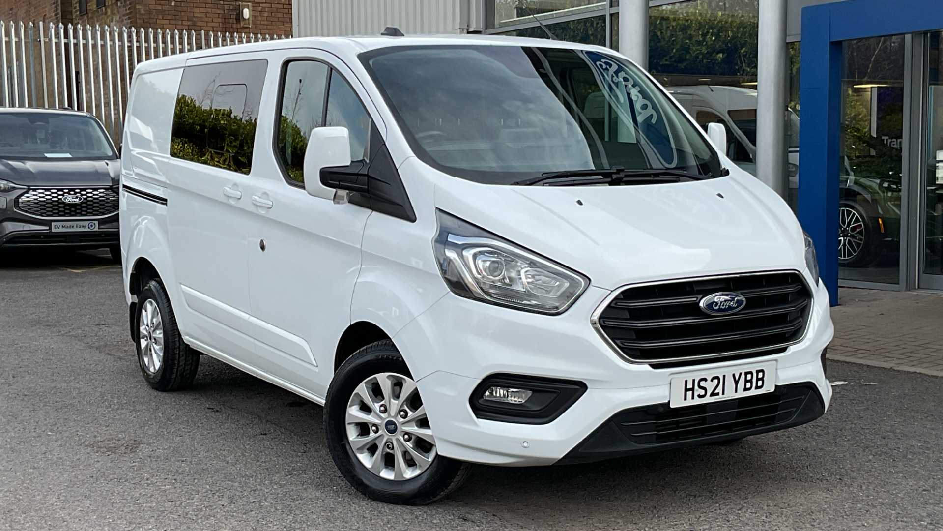 Main listing image - Ford Transit Custom