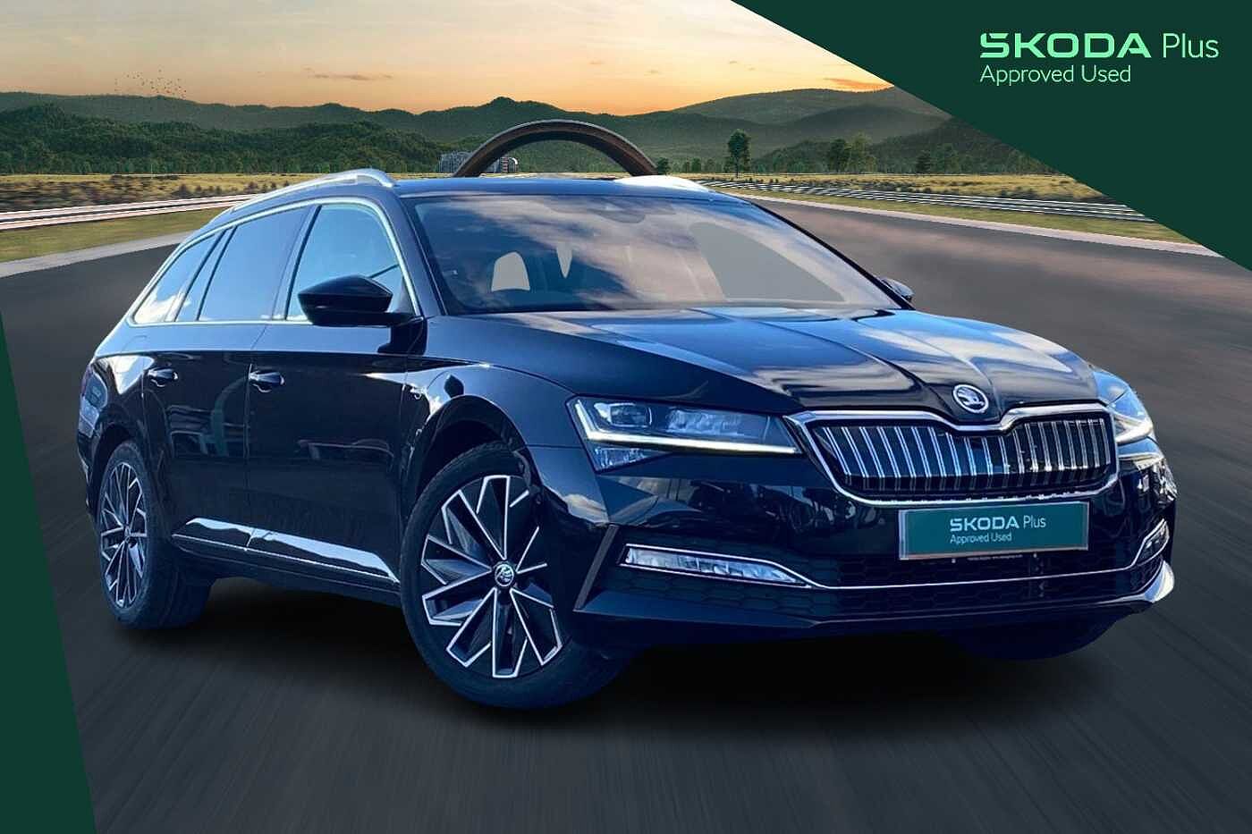 Main listing image - Skoda Superb Estate