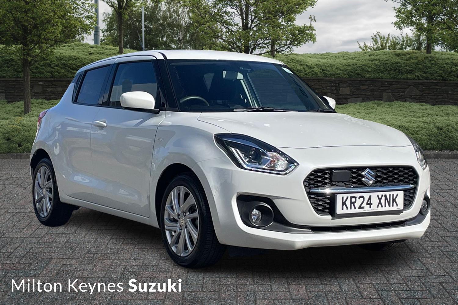 Main listing image - Suzuki Swift