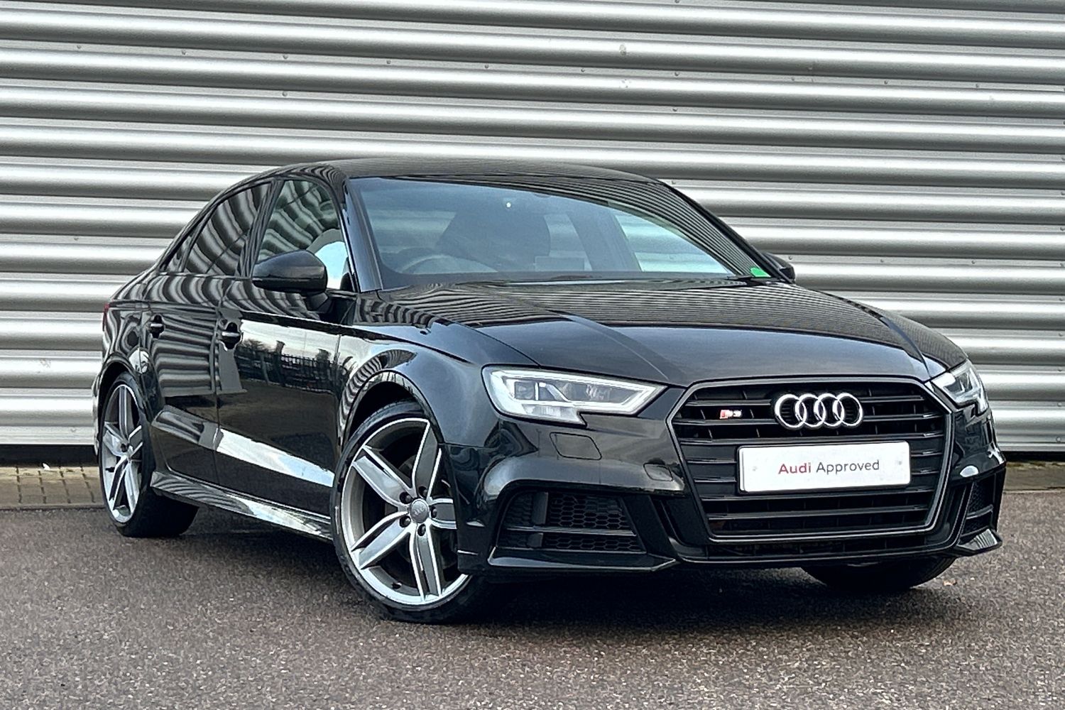 Main listing image - Audi S3