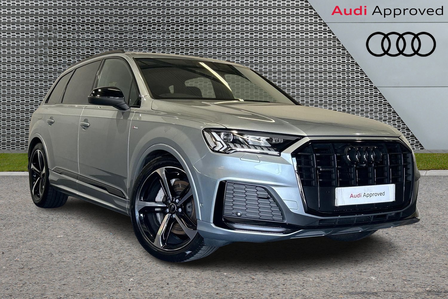 Main listing image - Audi Q7