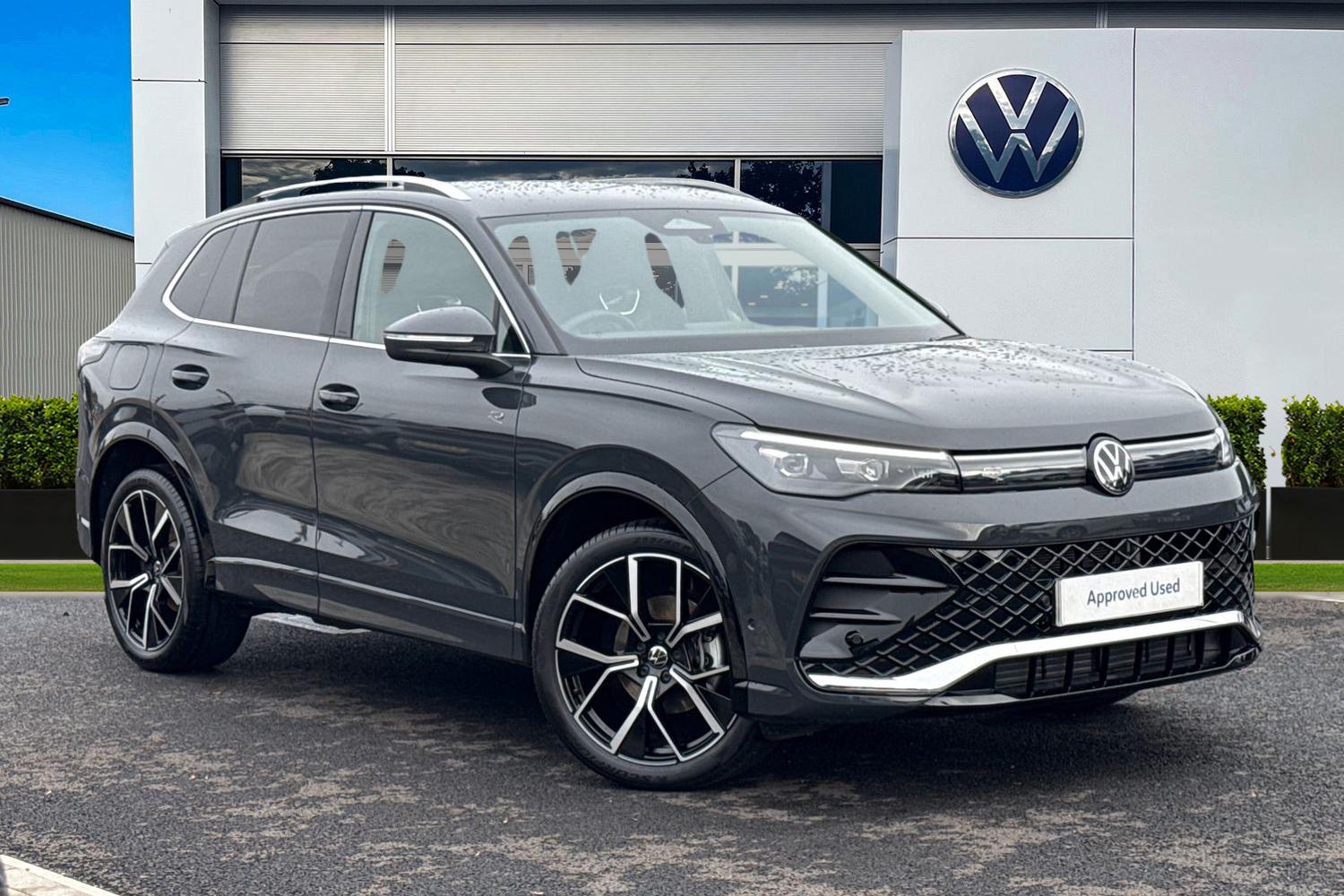 Main listing image - Volkswagen Tiguan
