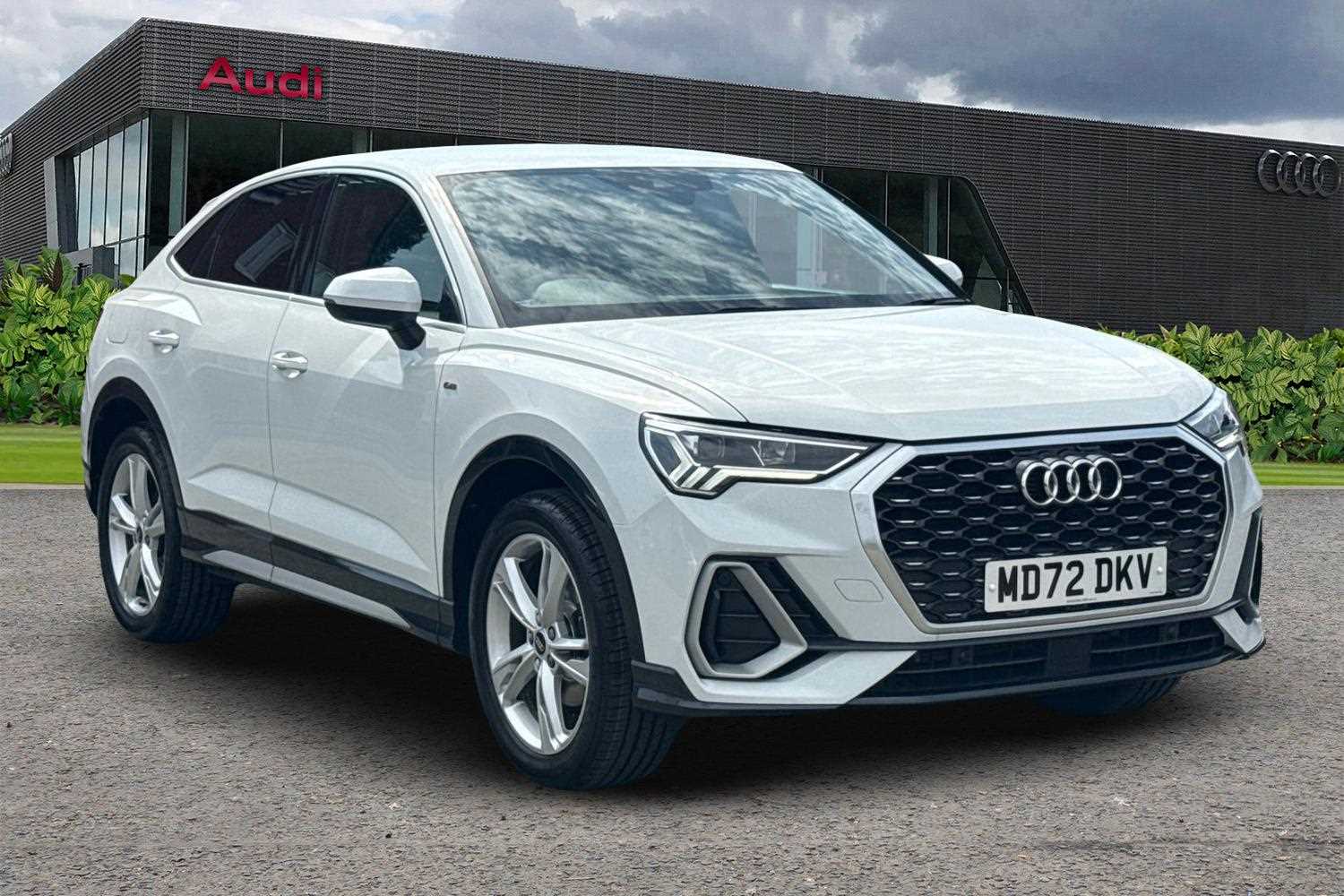 Main listing image - Audi Q3