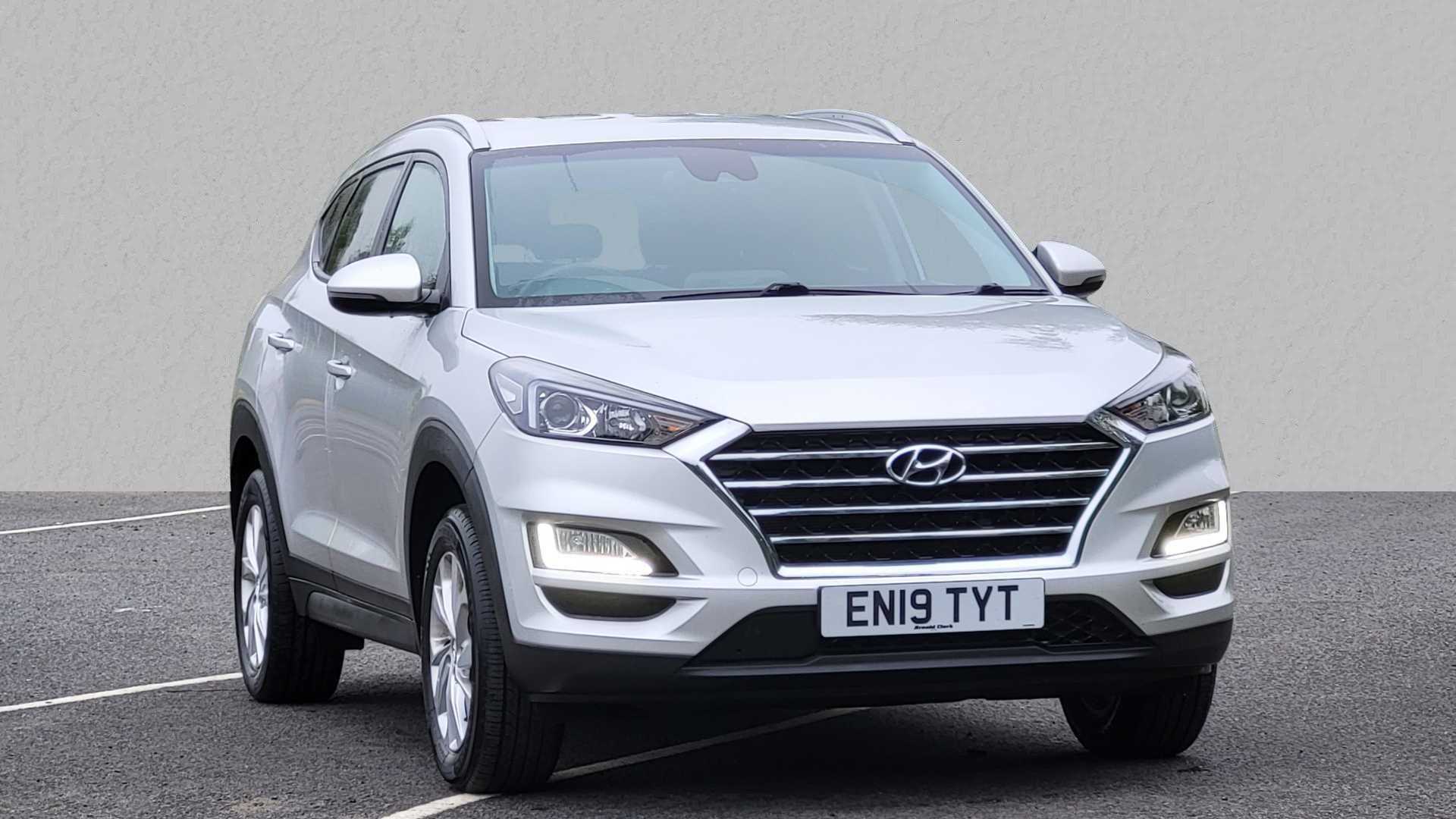 Main listing image - Hyundai Tucson