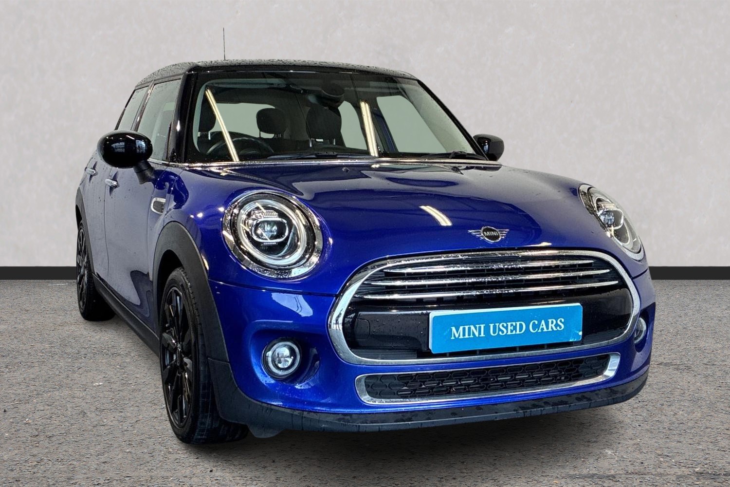 Main listing image - MINI Hatchback 5dr