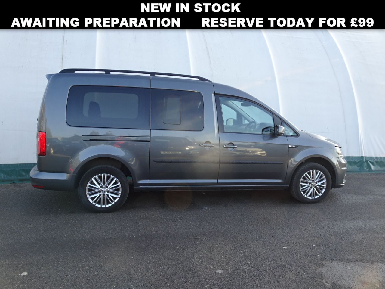 Main listing image - Volkswagen Caddy Maxi Life