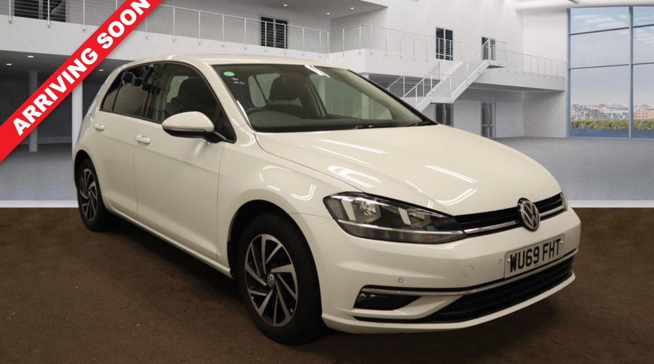 Main listing image - Volkswagen Golf