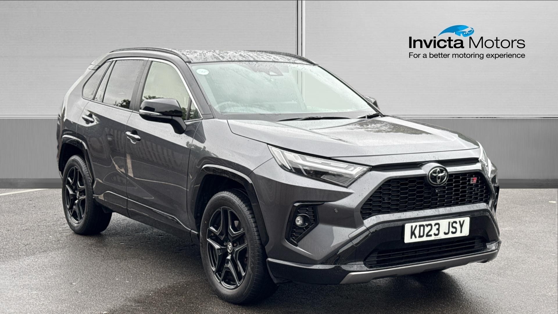 Main listing image - Toyota RAV4