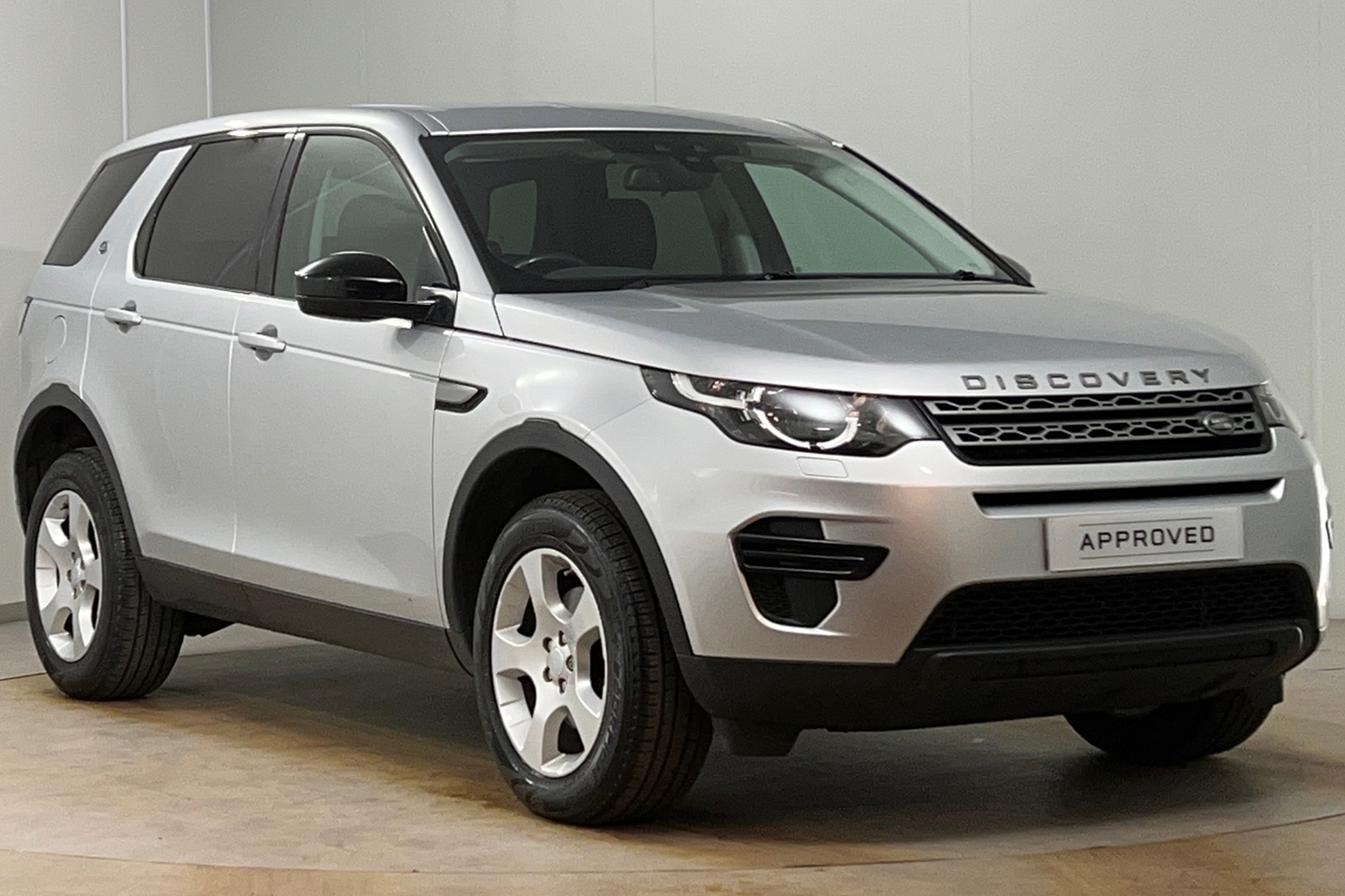 Main listing image - Land Rover Discovery Sport