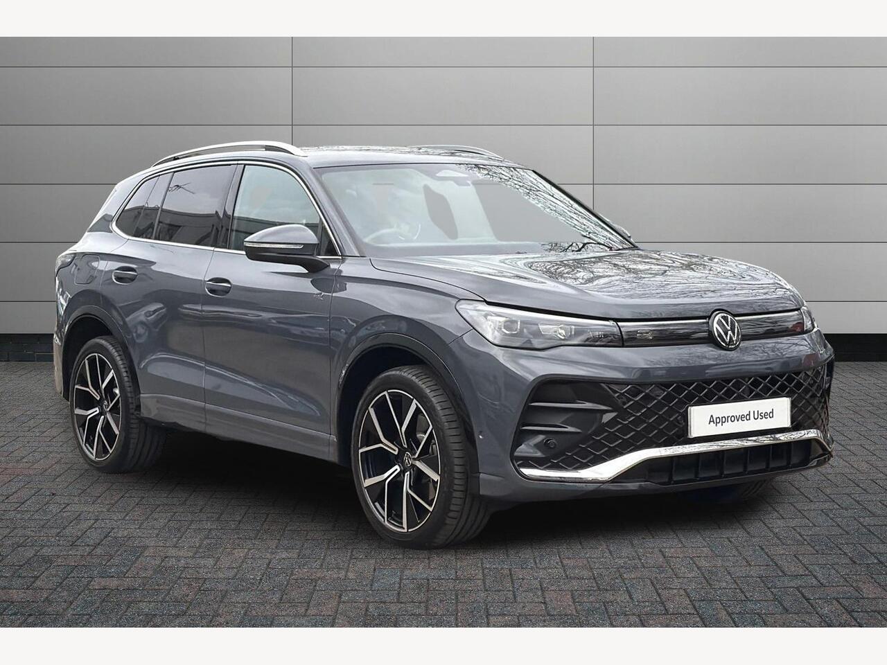 Main listing image - Volkswagen Tiguan