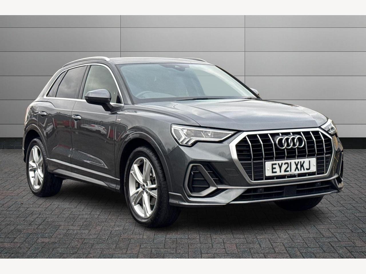 Main listing image - Audi Q3