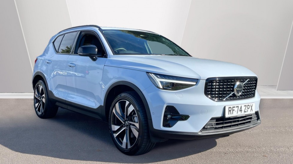 Main listing image - Volvo XC40