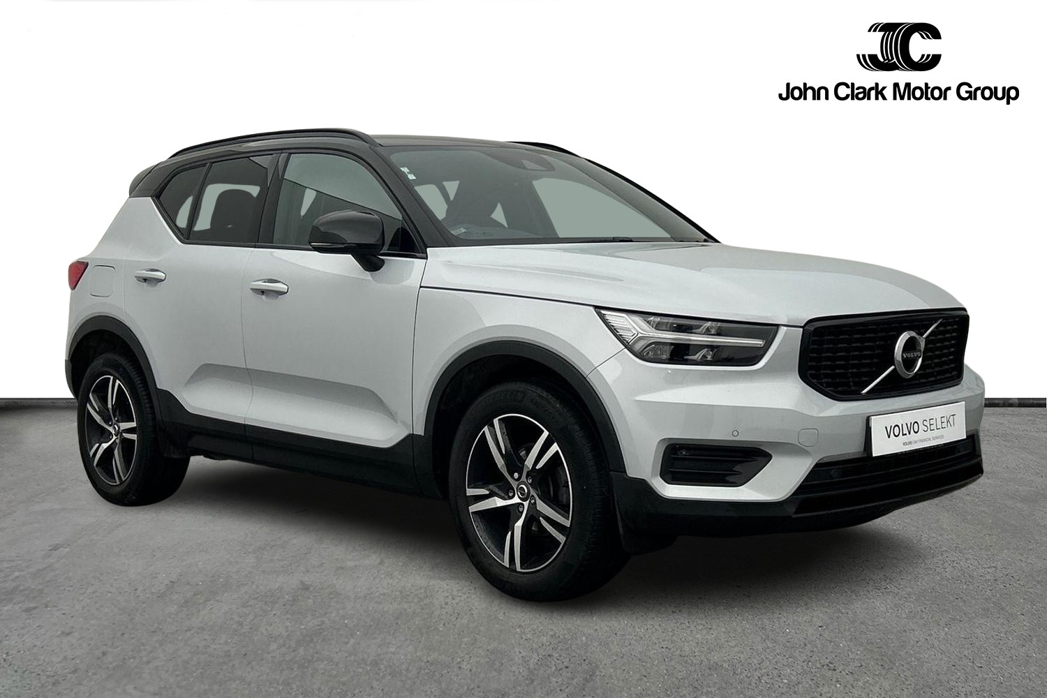 Main listing image - Volvo XC40