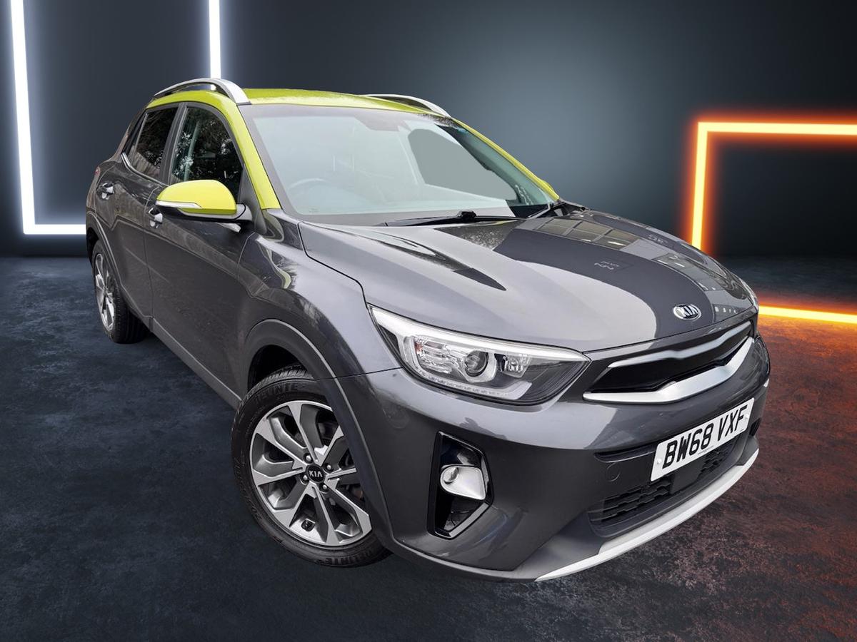 Main listing image - Kia Stonic