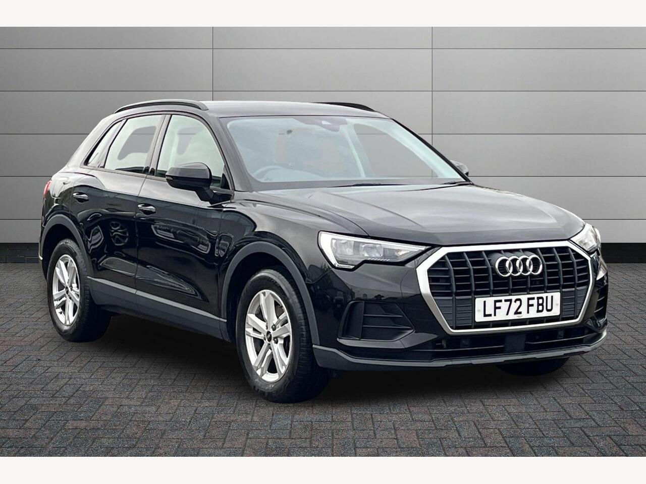 Main listing image - Audi Q3