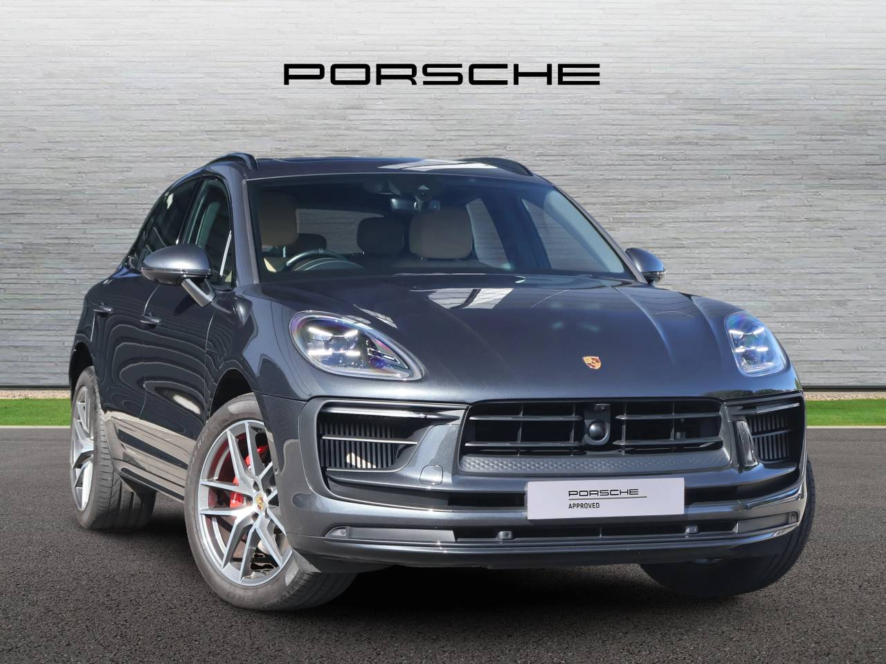 Main listing image - Porsche Macan