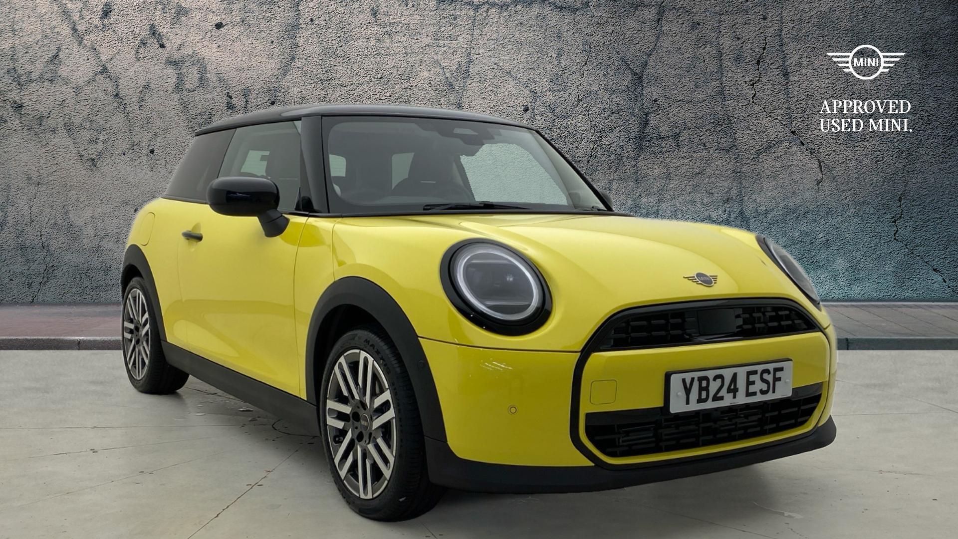 Main listing image - MINI Hatchback