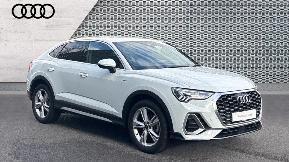 Main listing image - Audi Q3
