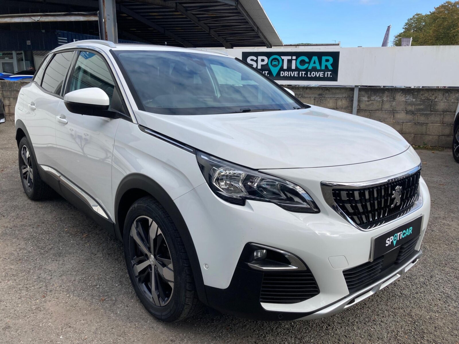 Main listing image - Peugeot 3008