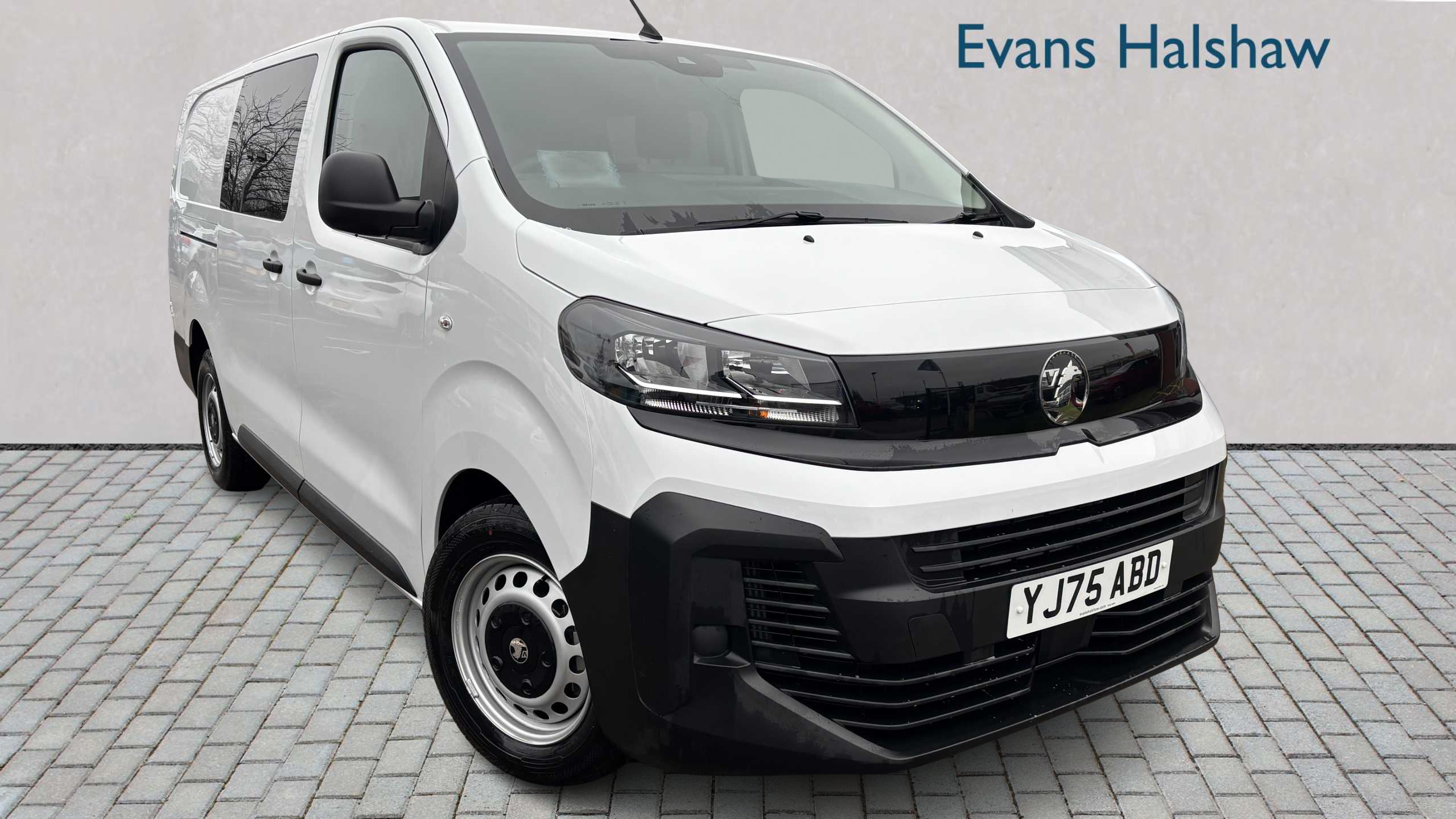 Main listing image - Vauxhall Vivaro