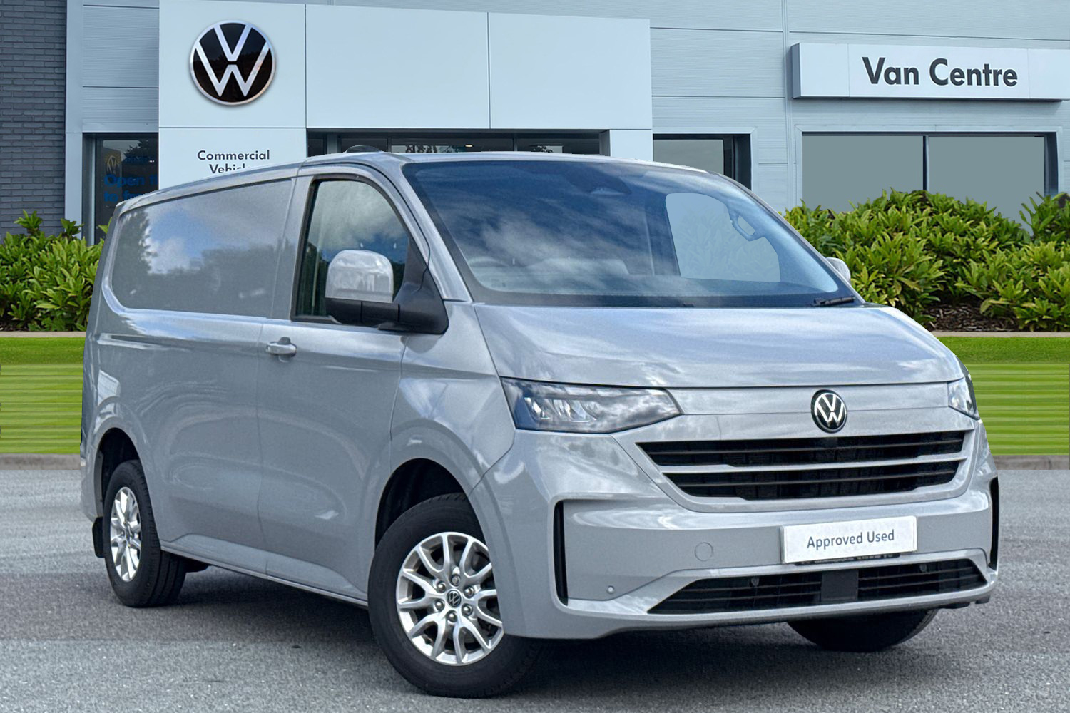 Main listing image - Volkswagen Transporter