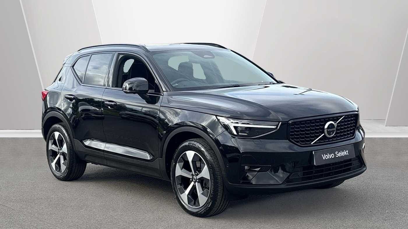 Main listing image - Volvo XC40