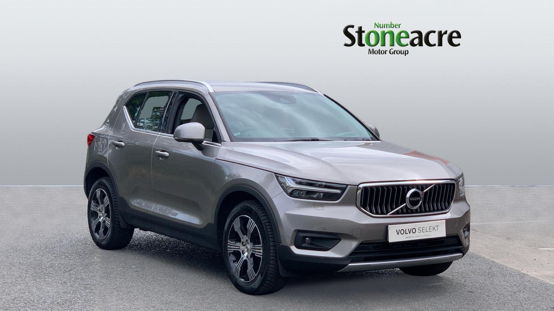 Main listing image - Volvo XC40