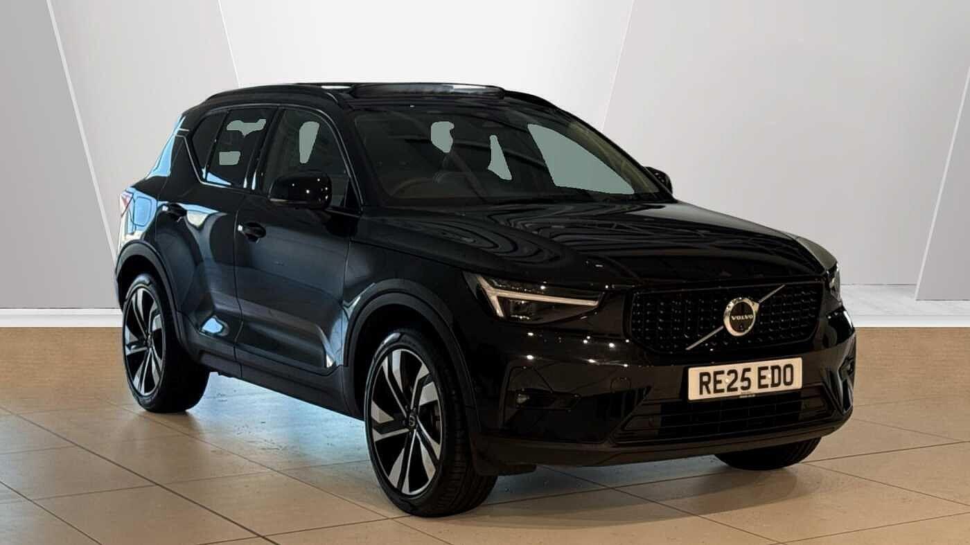 Main listing image - Volvo XC40