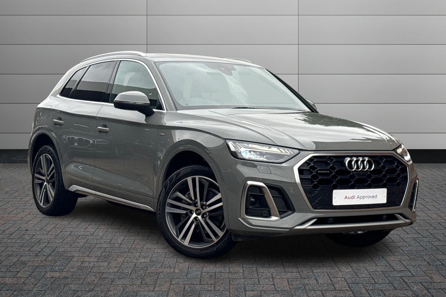 Main listing image - Audi Q5