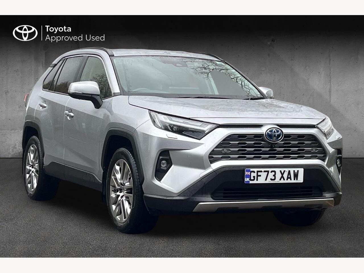 Main listing image - Toyota RAV4