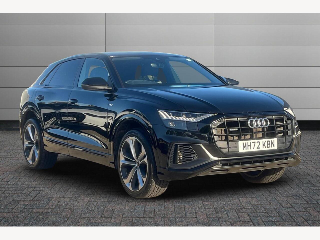 Main listing image - Audi Q8
