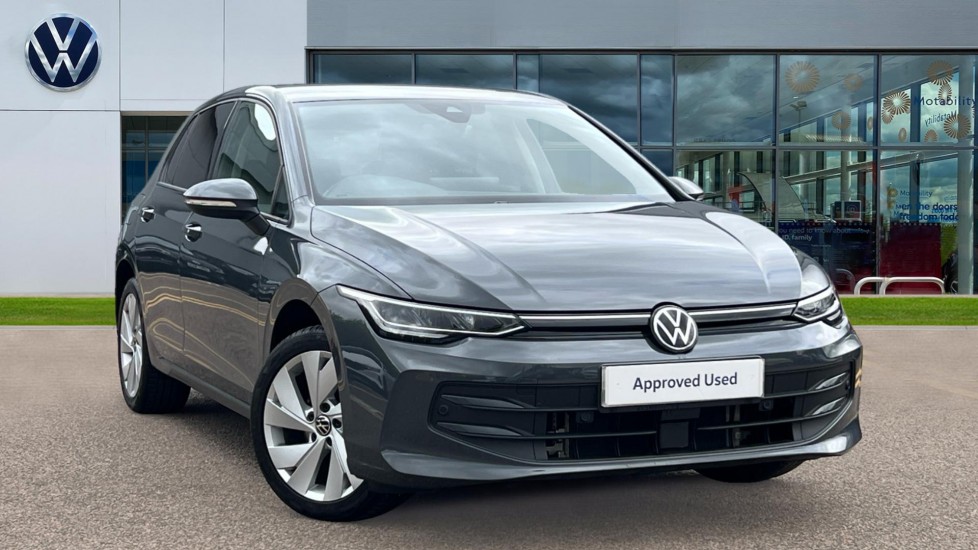 Main listing image - Volkswagen Golf