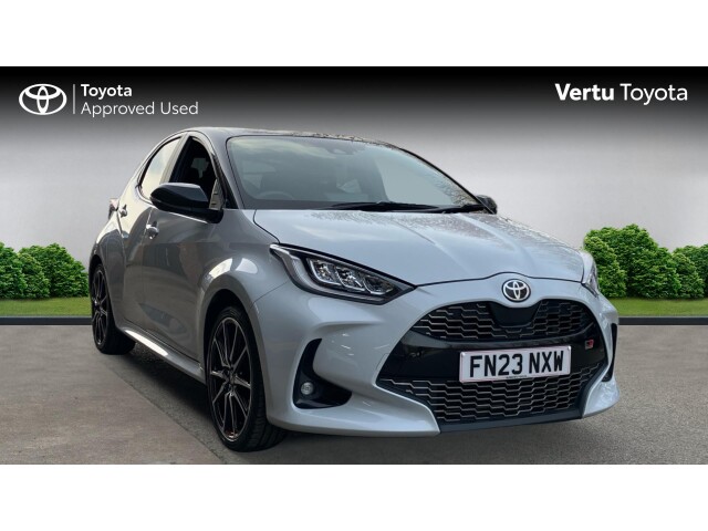 Main listing image - Toyota Yaris