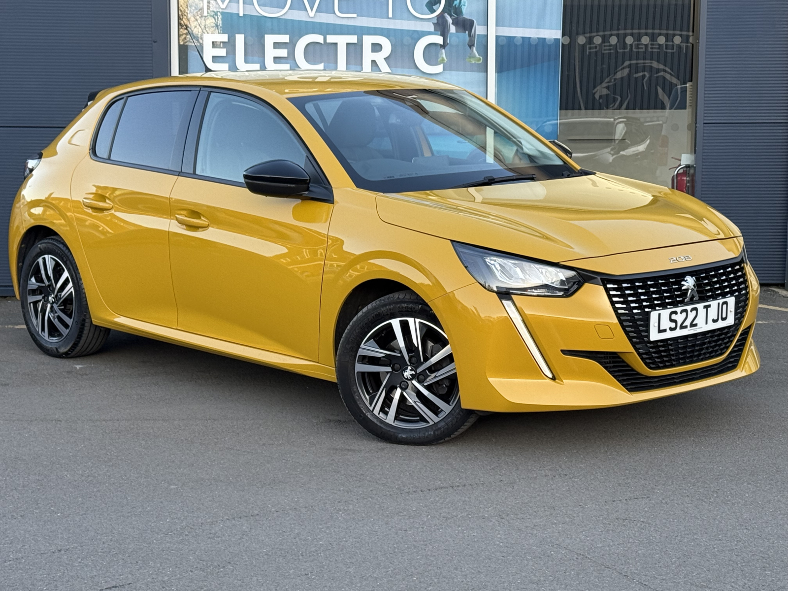 Main listing image - Peugeot 208