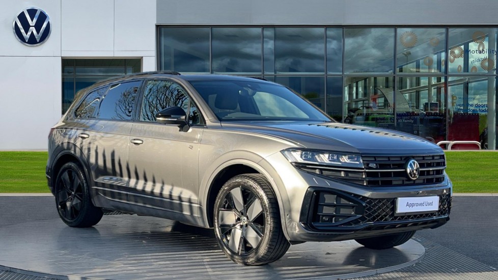 Main listing image - Volkswagen Touareg