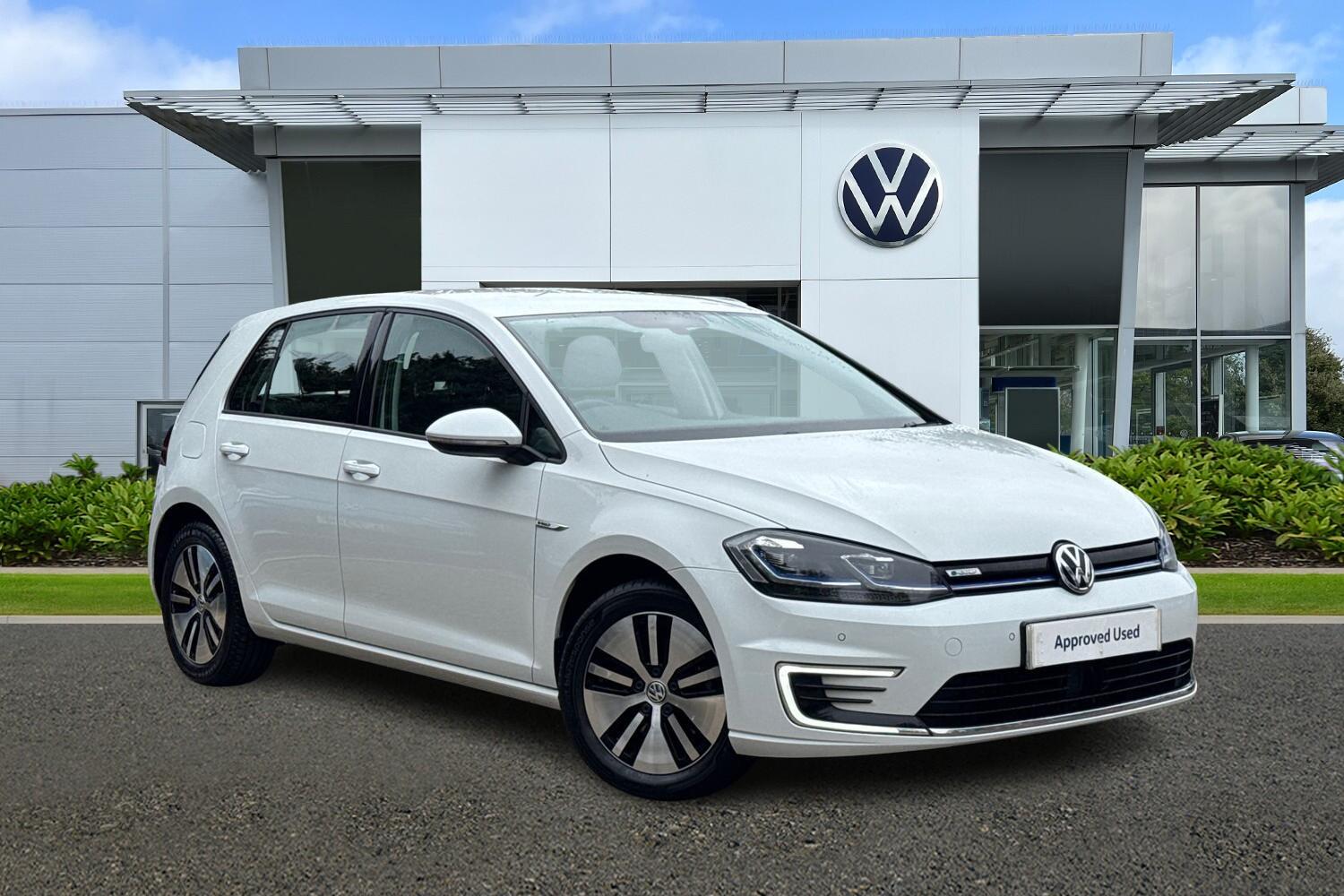 Main listing image - Volkswagen Golf