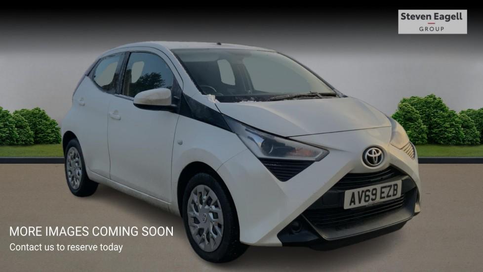 Main listing image - Toyota Aygo