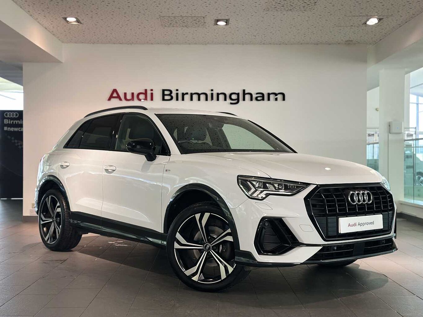 Main listing image - Audi Q3