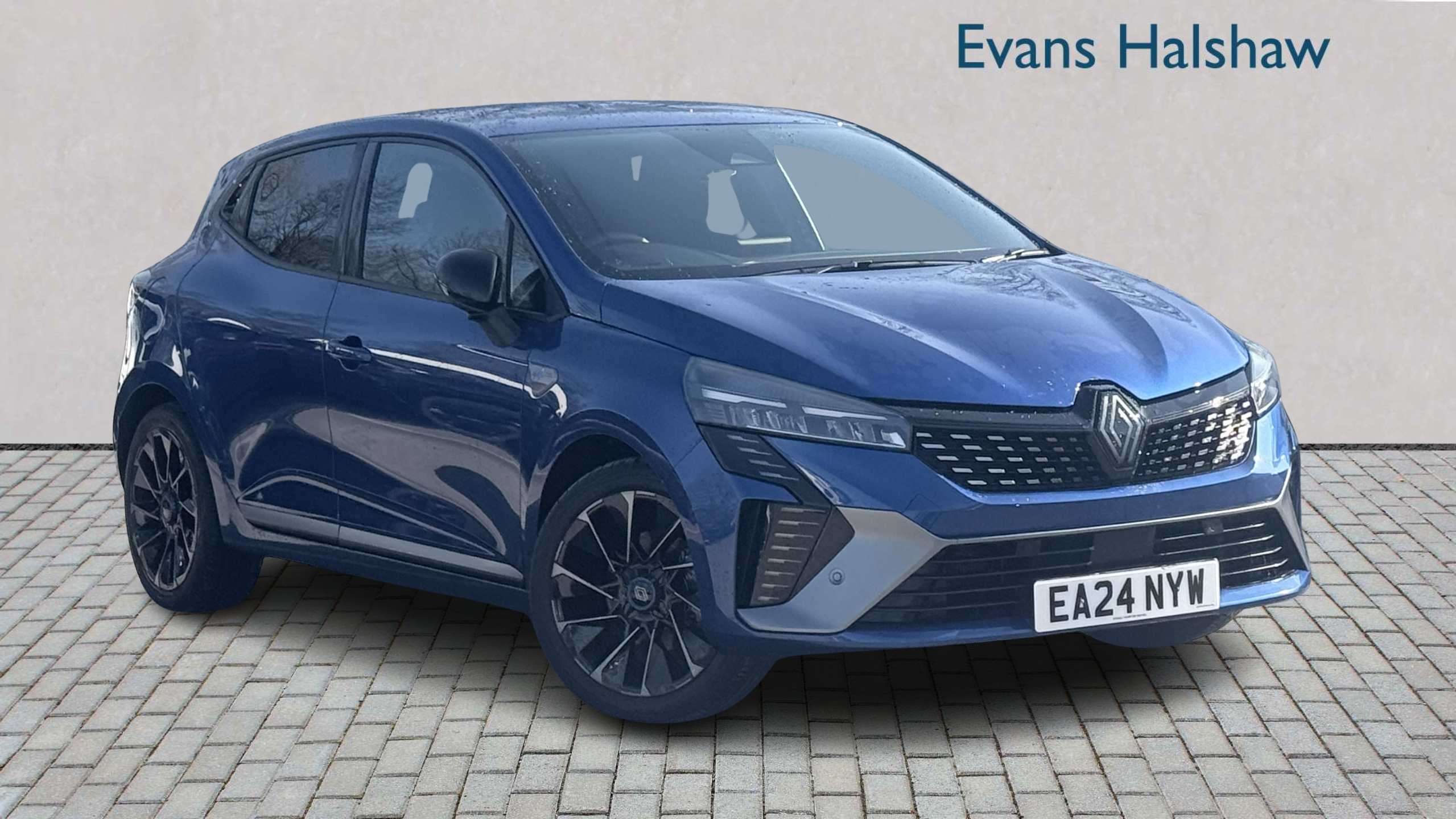 Main listing image - Renault Clio