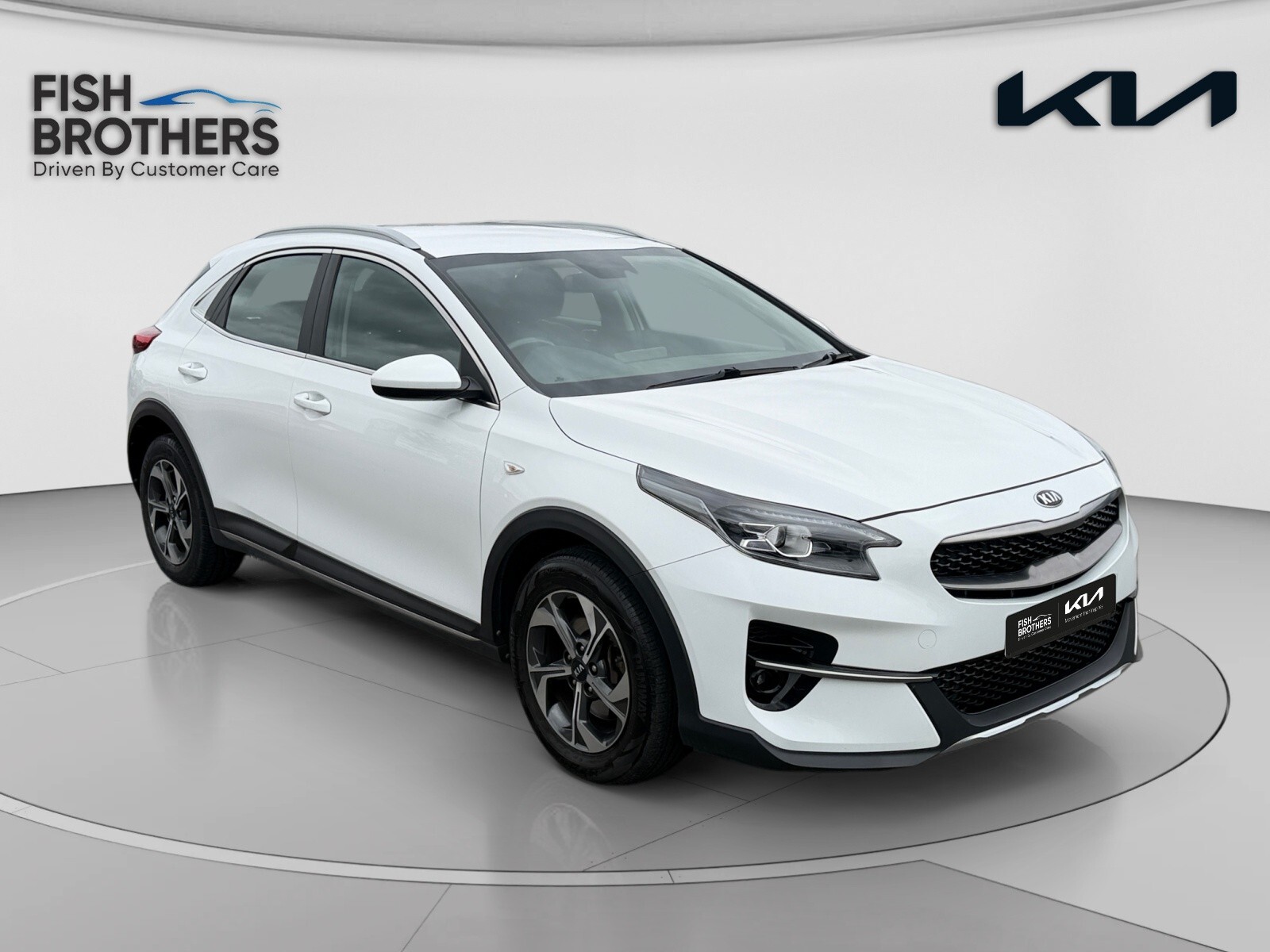 Main listing image - Kia XCeed