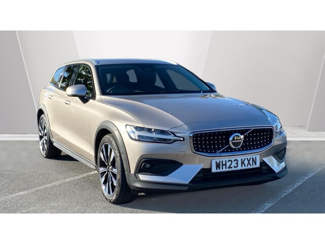 Main listing image - Volvo V60