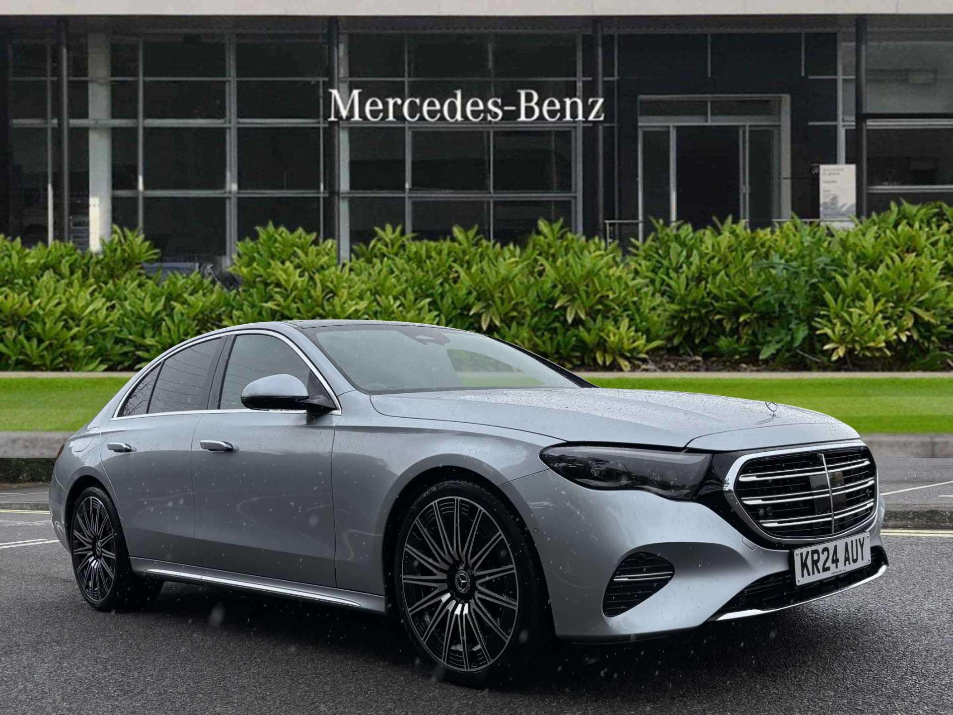 Main listing image - Mercedes-Benz E-Class
