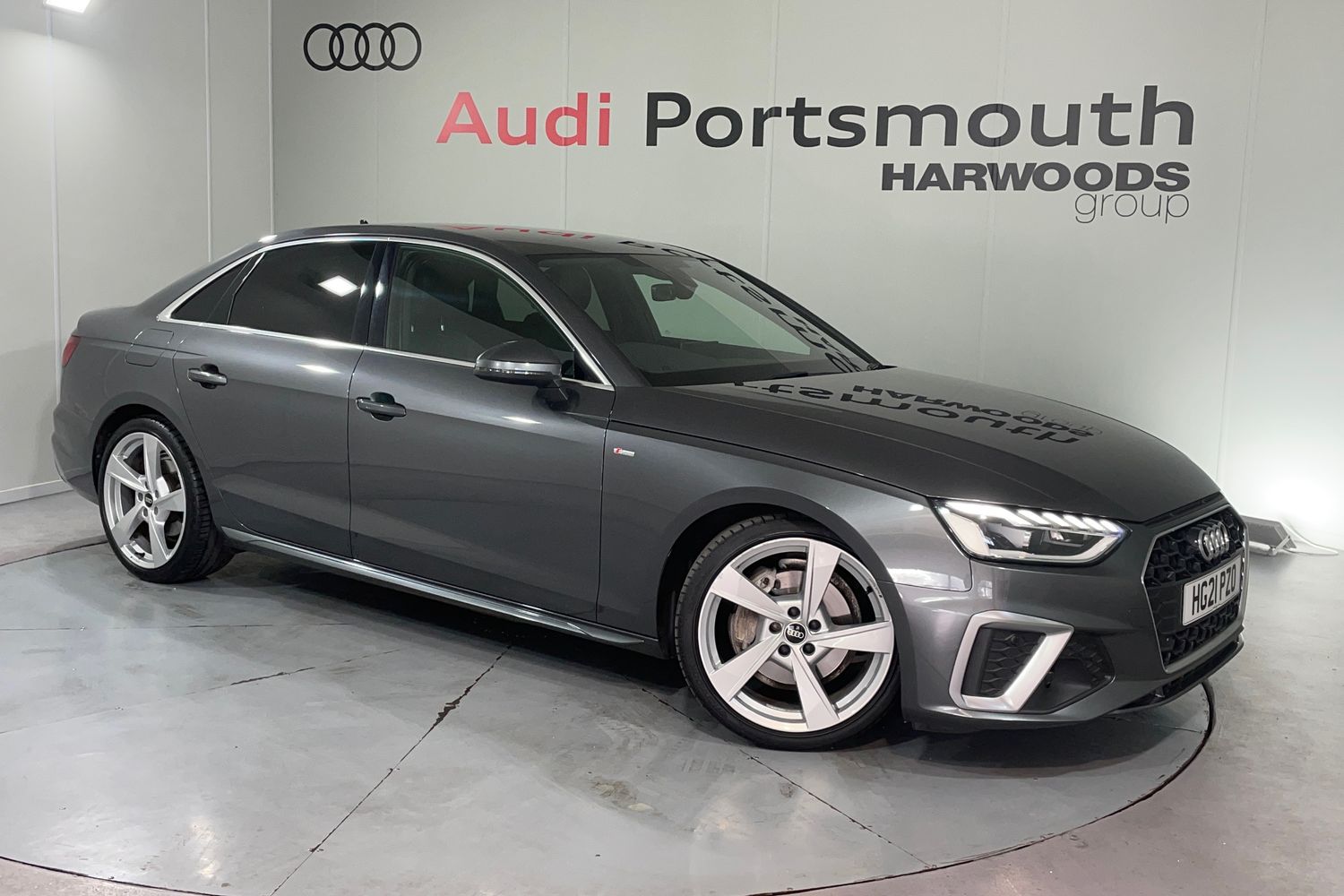 Main listing image - Audi A4