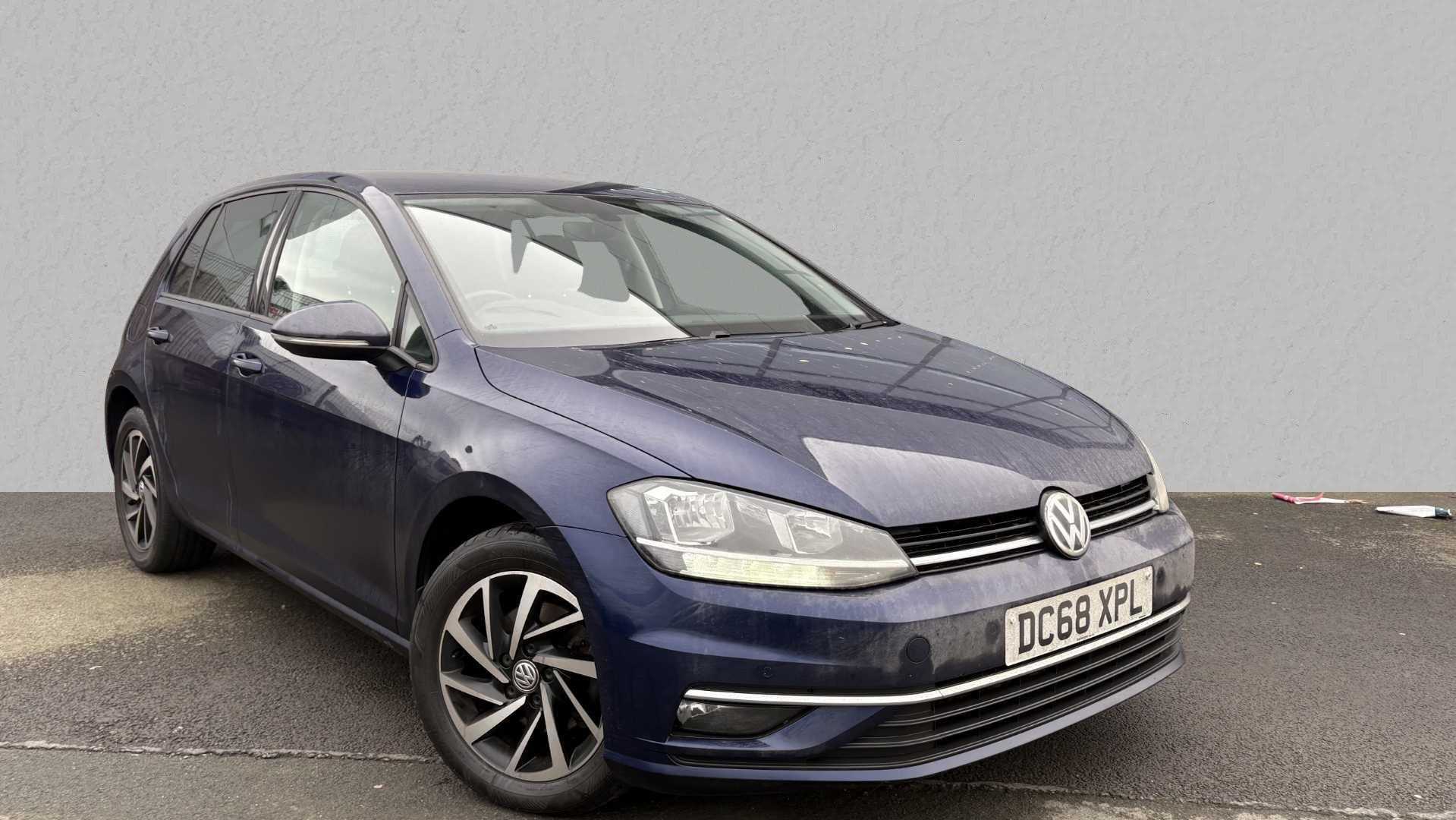 Main listing image - Volkswagen Golf