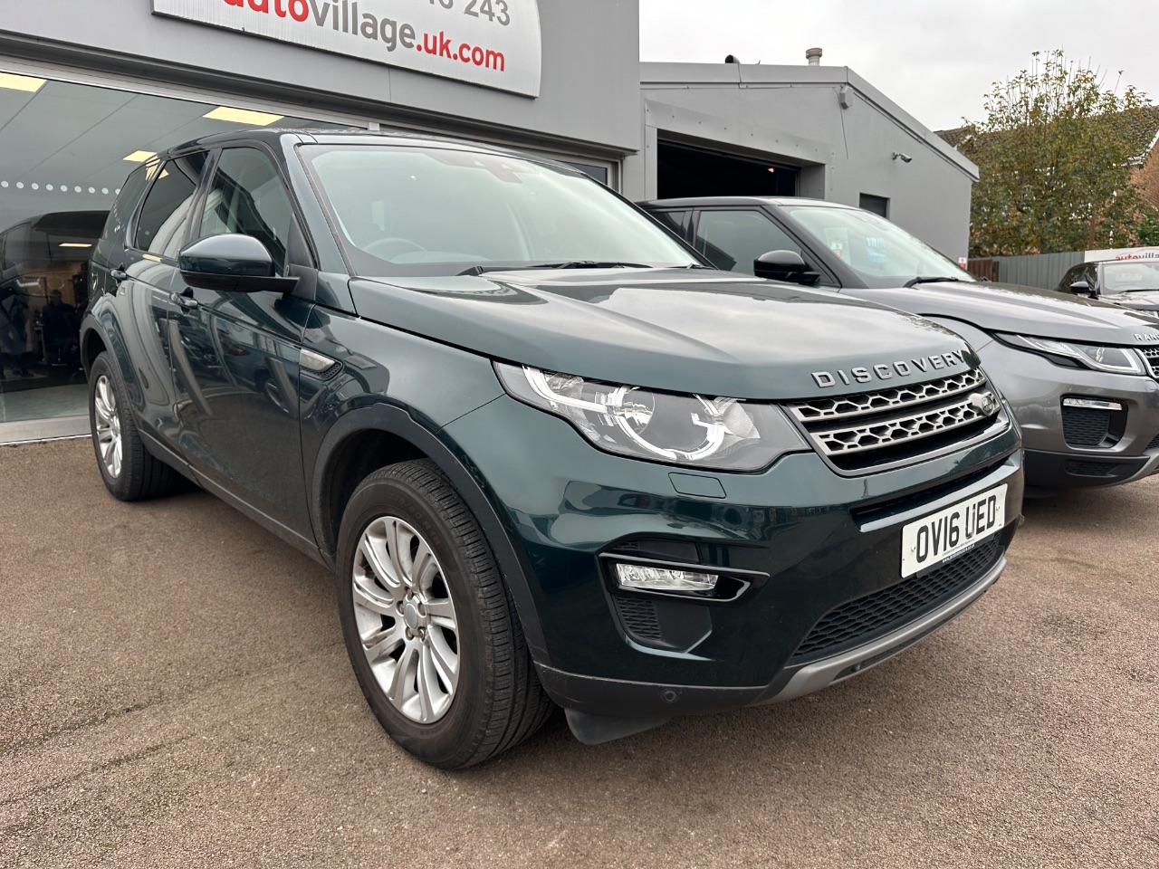 Main listing image - Land Rover Discovery Sport