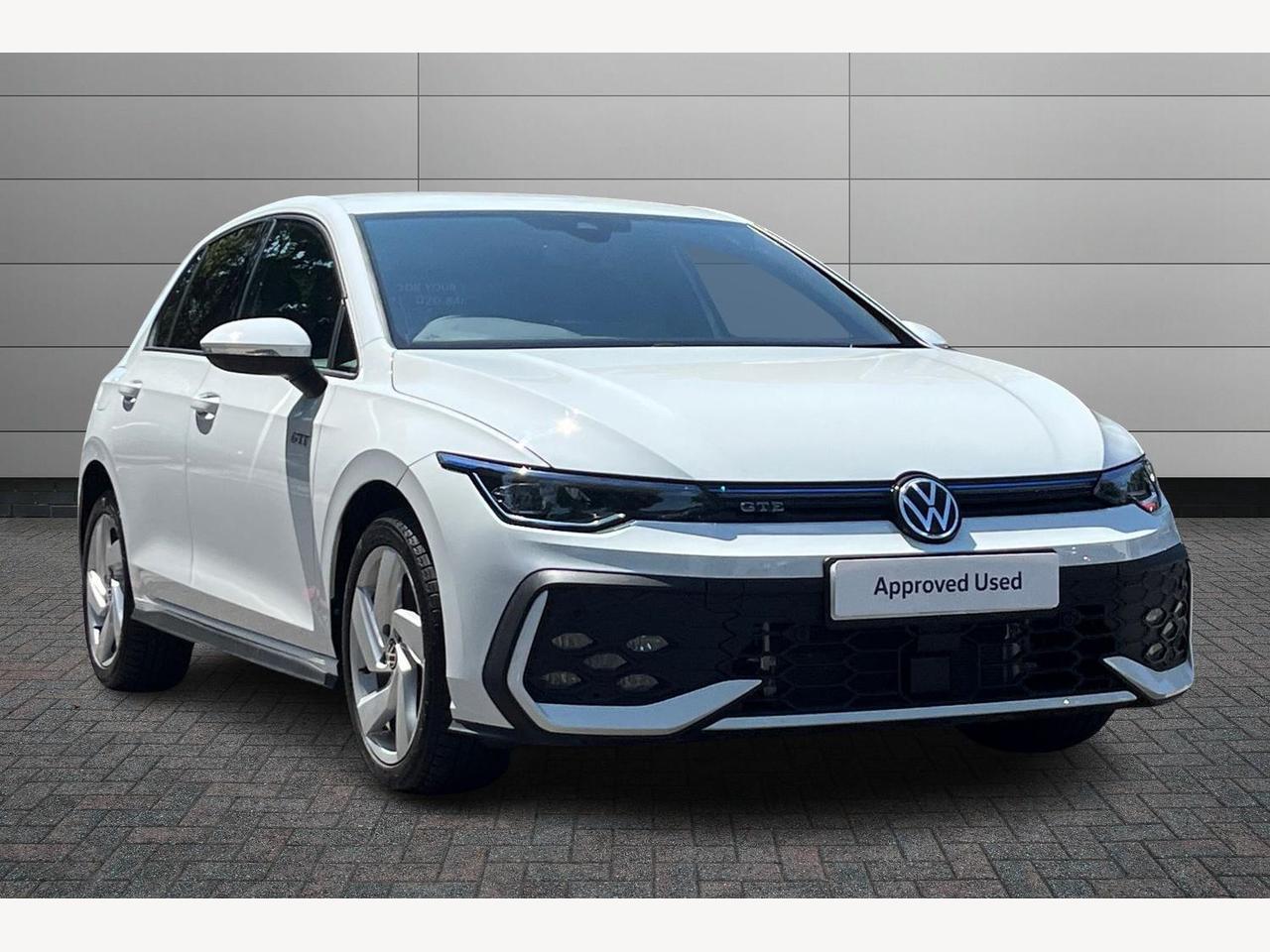 Main listing image - Volkswagen Golf GTE