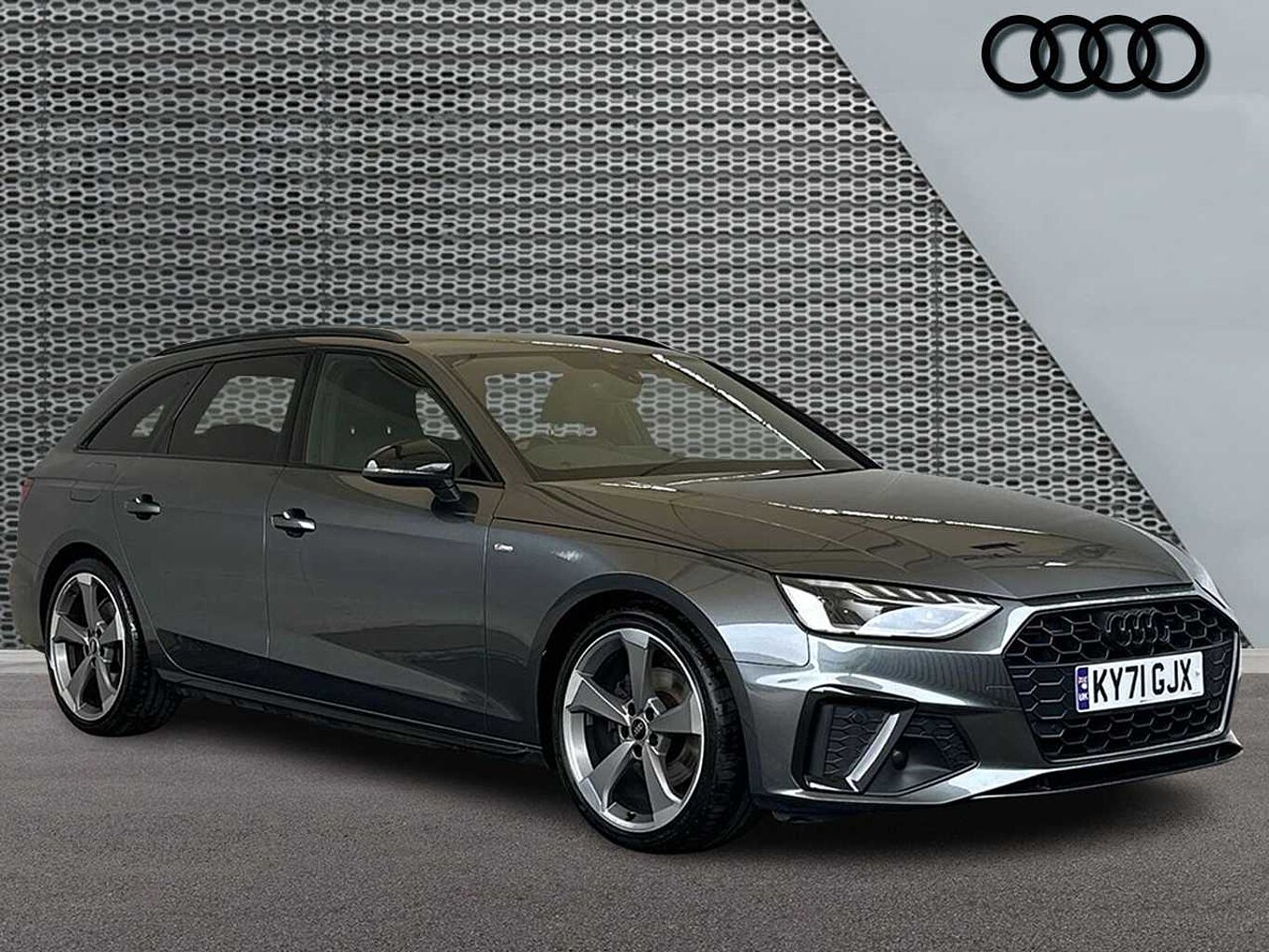 Main listing image - Audi A4 Avant
