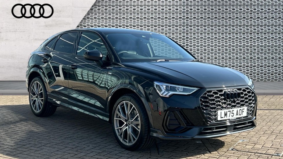 Main listing image - Audi Q3